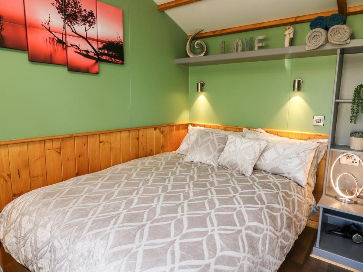 Вилла Wild Acre Llangadog Экстерьер фото