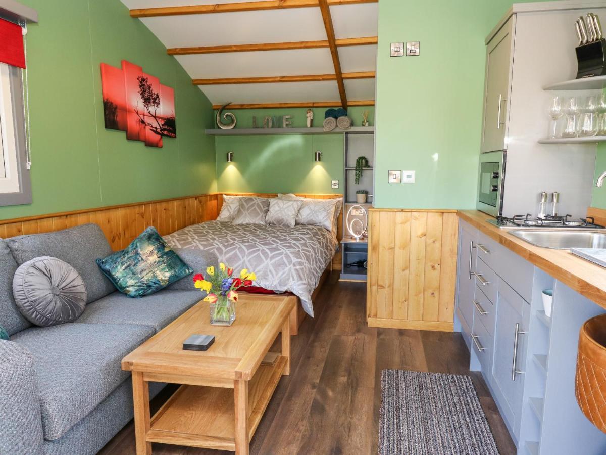 Вилла Wild Acre Llangadog Экстерьер фото